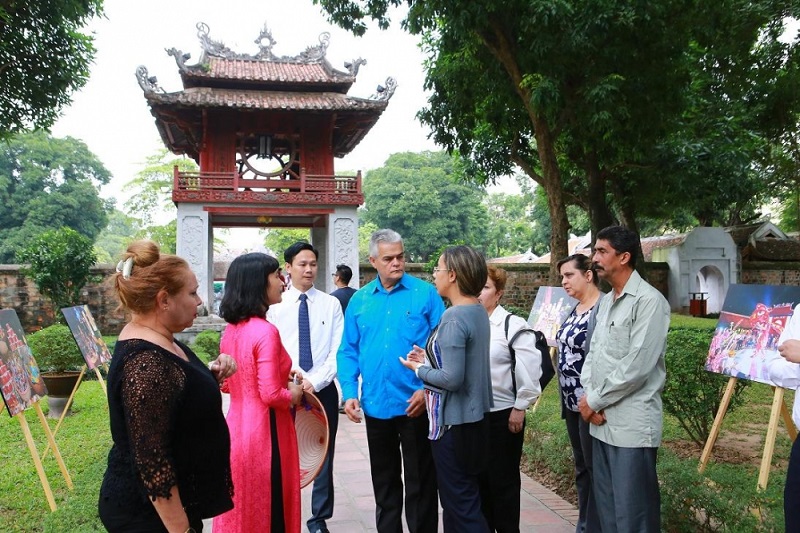 Visit the Temple of Literature