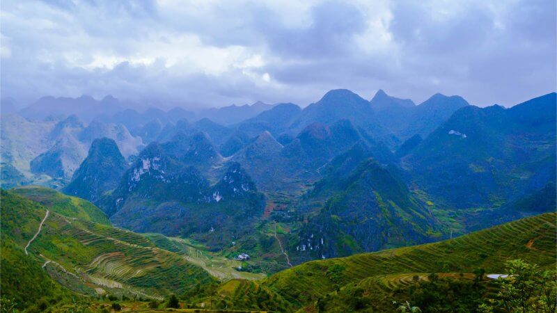Ha Giang has many majestic mountain ranges