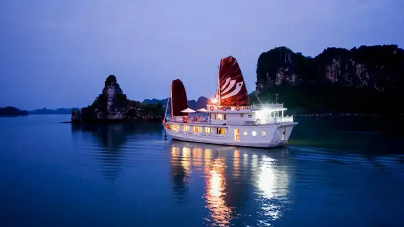 Bhaya Legend private cruise