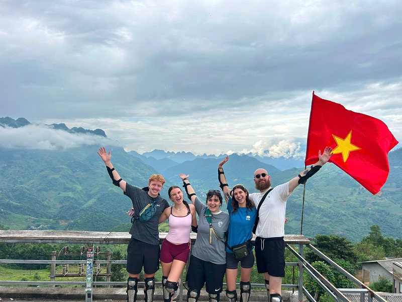 Ha Giang Loop motorbike adventure pass